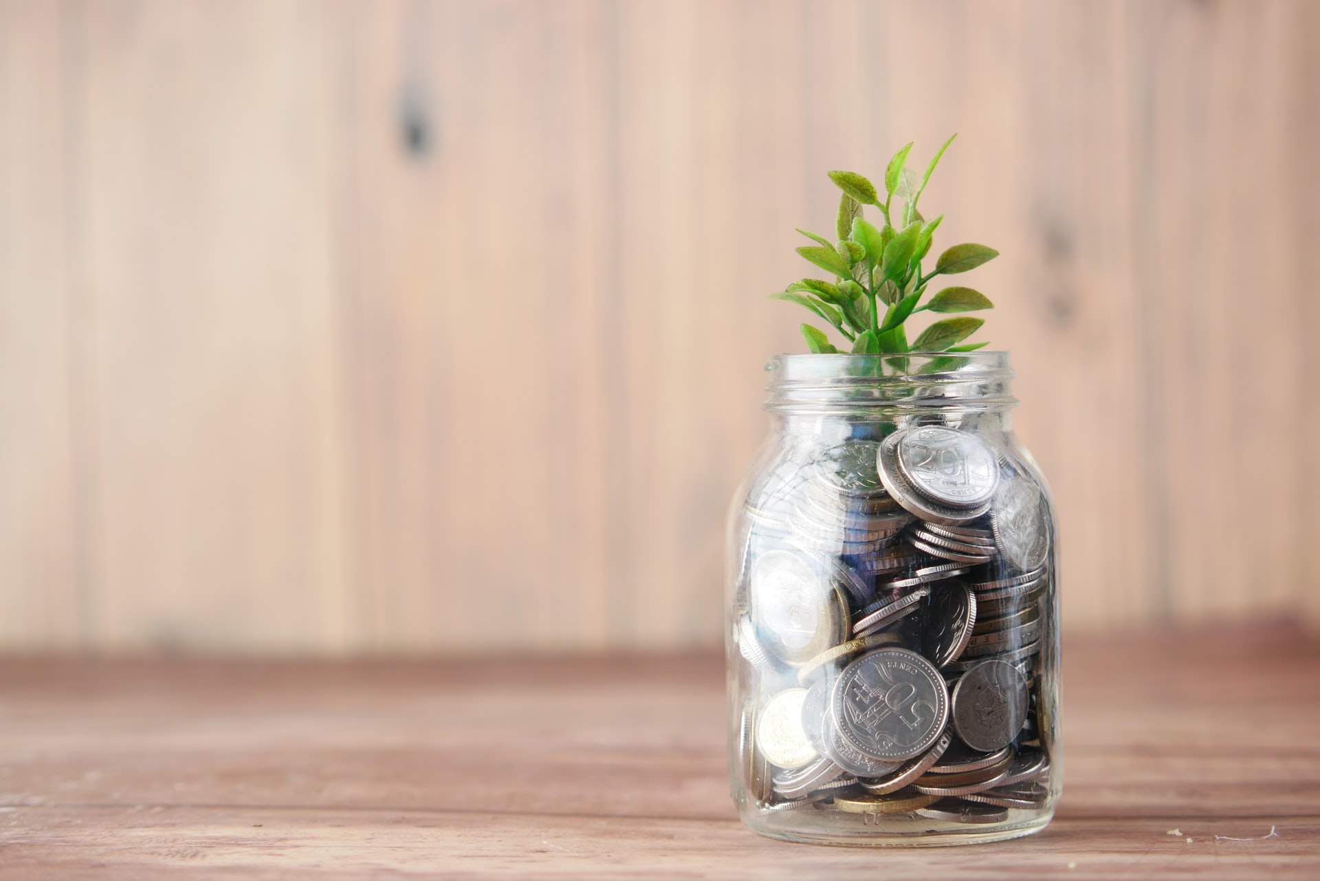Tips For Cutting Costs (Without Cutting Fun) On An RV Vacation